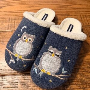 Lands' End Blue Owl Embroidered Women's Slippers